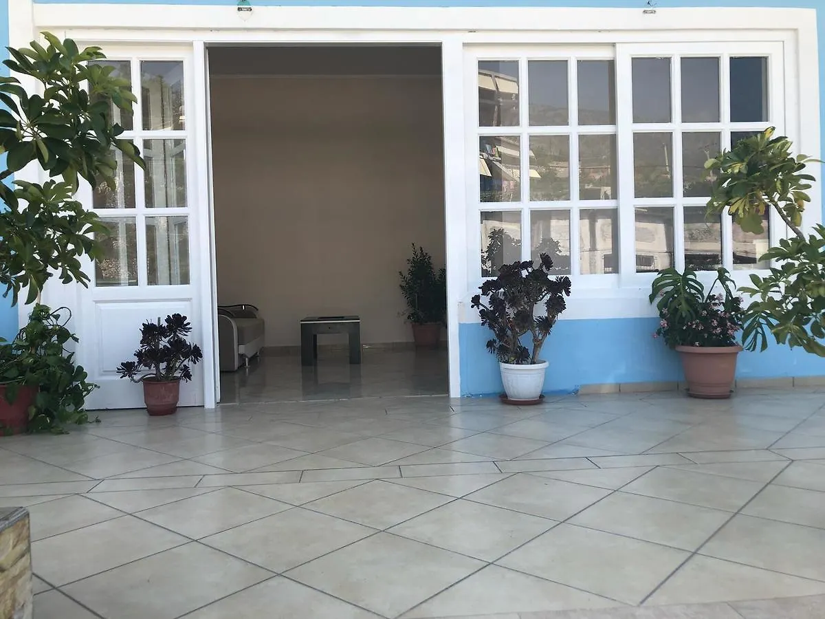 Emily'S Hotel Himare Albania