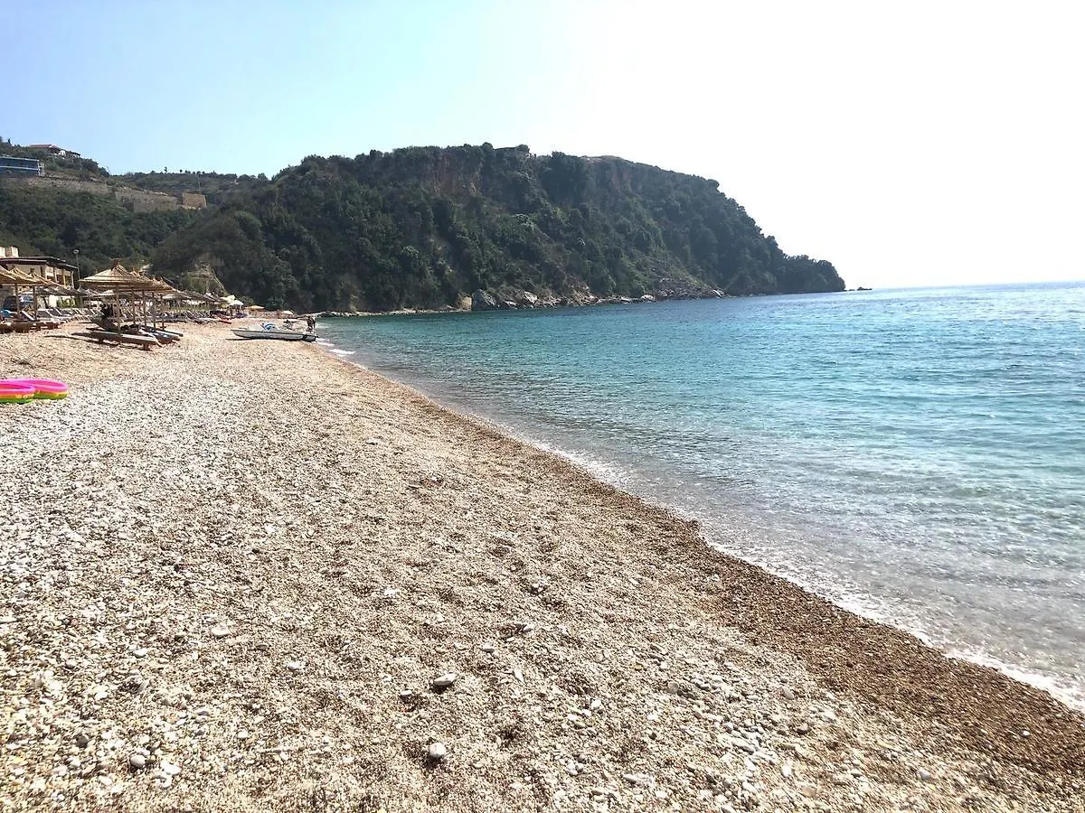 Emily'S Hotel Himare