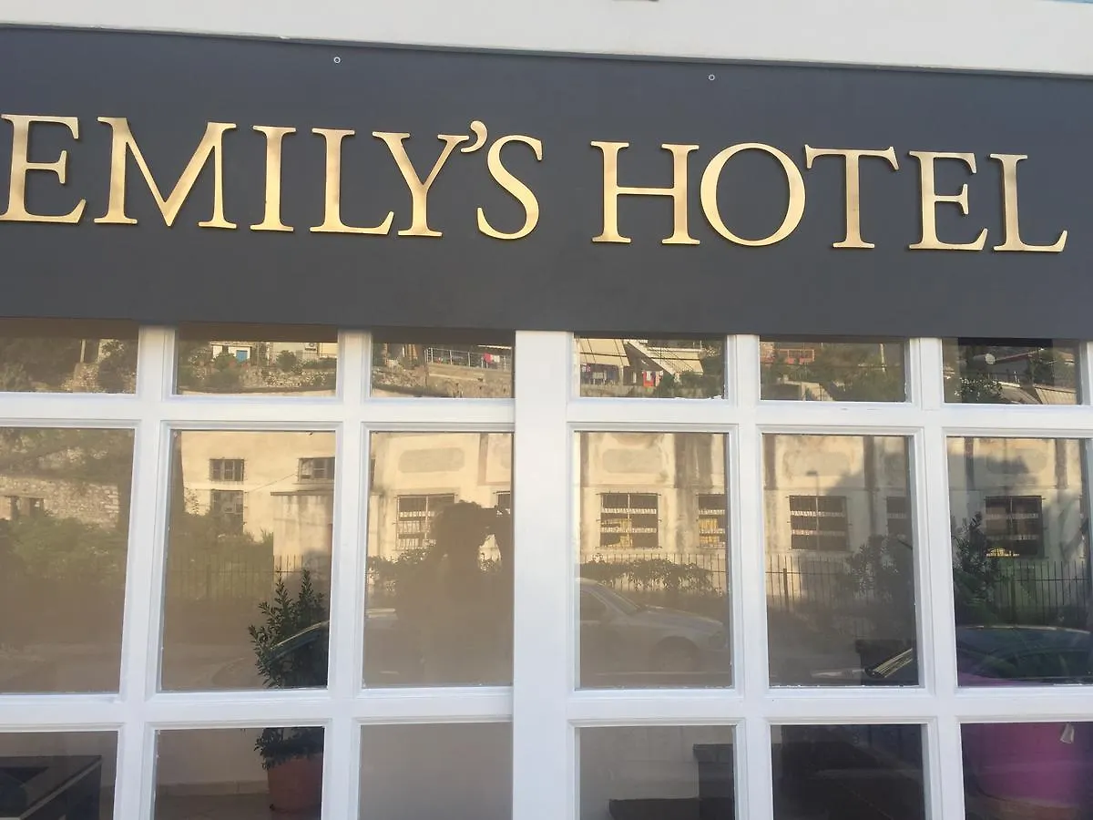 Emily'S Hotel Himare Albania